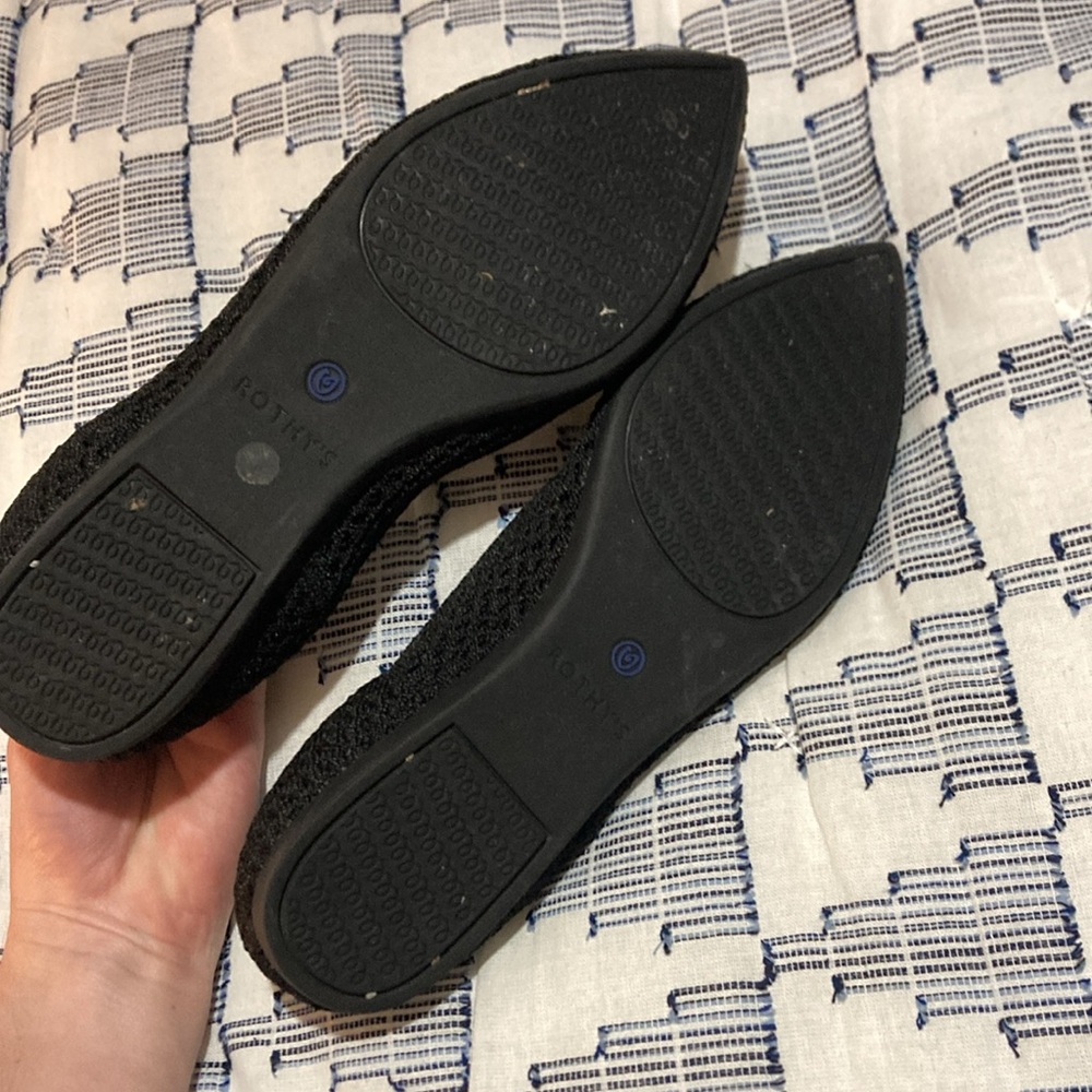 Size 7 Rothy’s pointed toe flats - Picture 3 of 4
